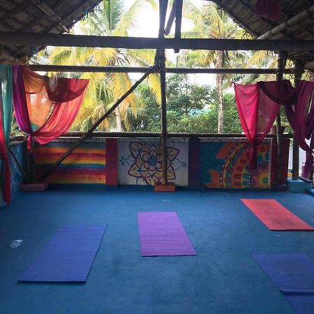 Отель Mk Gardens Surf & Yoga House Варкала Экстерьер фото