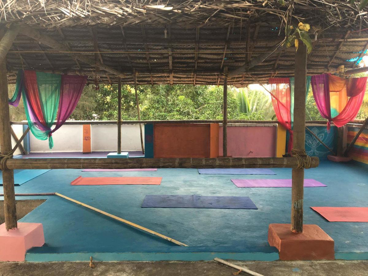 Отель Mk Gardens Surf & Yoga House Варкала Экстерьер фото